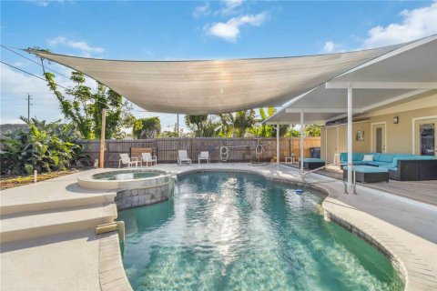 House in Palmetto, Florida 2 bedrooms, 104.89 sq.m. № 1620422 - photo 30