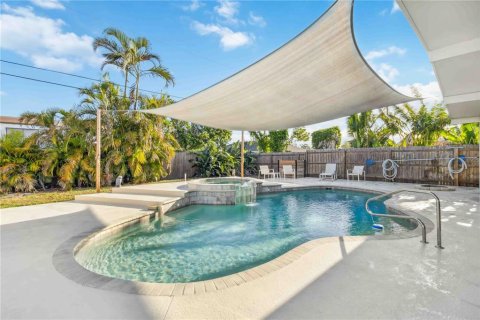 House in Palmetto, Florida 2 bedrooms, 104.89 sq.m. № 1620422 - photo 26