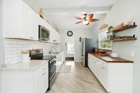 House in Palmetto, Florida 2 bedrooms, 104.89 sq.m. № 1620422 - photo 5