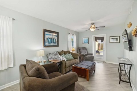 House in Palmetto, Florida 2 bedrooms, 104.89 sq.m. № 1620422 - photo 10