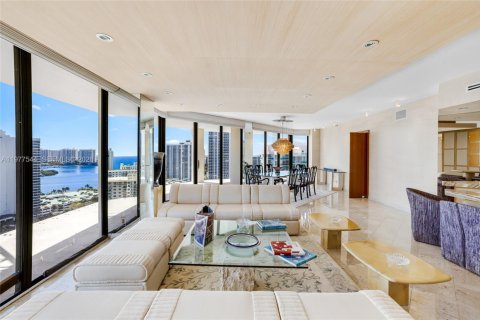 Купить кондоминиум в Авентура, Флорида 3 спальни, 318.28м2, № 2050789 - фото 4
