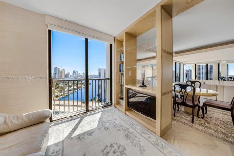 Купить кондоминиум в Авентура, Флорида 3 спальни, 318.28м2, № 2050789 - фото 13