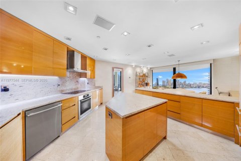 Купить кондоминиум в Авентура, Флорида 3 спальни, 318.28м2, № 2050789 - фото 25