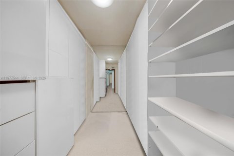 Купить кондоминиум в Авентура, Флорида 3 спальни, 318.28м2, № 2050789 - фото 16