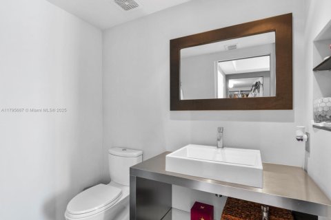 Copropriété à vendre à Sunny Isles Beach, Floride: 3 chambres, 226.68 m2 № 1727221 - photo 19