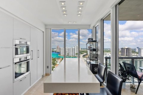 Copropriété à vendre à Sunny Isles Beach, Floride: 3 chambres, 226.68 m2 № 1727221 - photo 7