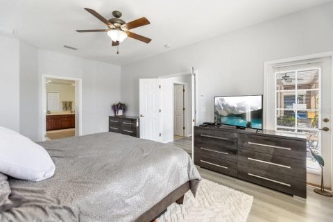 House in Land O' Lakes, Florida 4 bedrooms, 310.76 sq.m. № 2155819 - photo 23