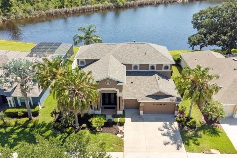 House in Land O' Lakes, Florida 4 bedrooms, 310.76 sq.m. № 2155819 - photo 5