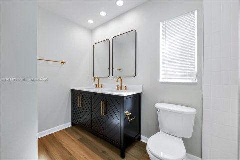 House in Orlando, Florida 4 bedrooms № 1974215 - photo 15