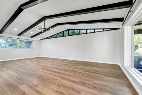 House in Orlando, Florida 4 bedrooms № 1974215 - photo 3