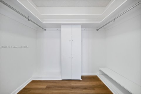 House in Orlando, Florida 4 bedrooms № 1974215 - photo 17