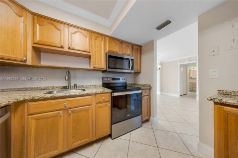 Copropriété à louer à Aventura, Floride: 2 chambres, 92.34 m2 № 1999002 - photo 16