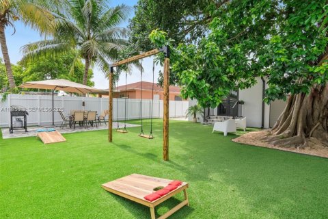 Casa en alquiler en Miami, Florida, 3 dormitorios, 115.57 m2 № 1984434 - foto 23