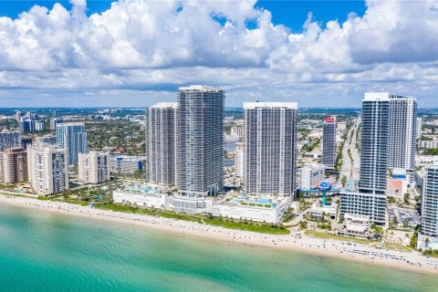Copropriété à louer à Hallandale Beach, Floride: 1 chambre, 78.41 m2 № 1481652 - photo 18
