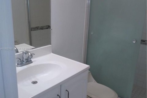 Copropriété à vendre à Oakland Park, Floride: 2 chambres, 94.76 m2 № 1991660 - photo 16