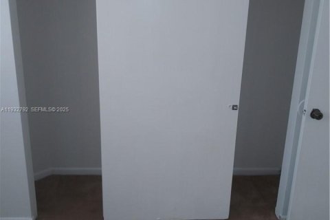 Copropriété à vendre à Oakland Park, Floride: 2 chambres, 94.76 m2 № 1991660 - photo 18