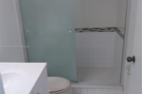 Copropriété à vendre à Oakland Park, Floride: 2 chambres, 94.76 m2 № 1991660 - photo 17