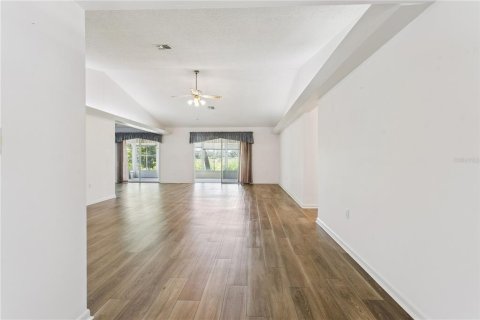 Купить виллу или дом в Лисбург, Флорида 5 комнат, 141.95м2, № 2231071 - фото 11