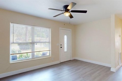 Casa en alquiler en Saint Petersburg, Florida, 3 dormitorios, 106.84 m2 № 1918091 - foto 22