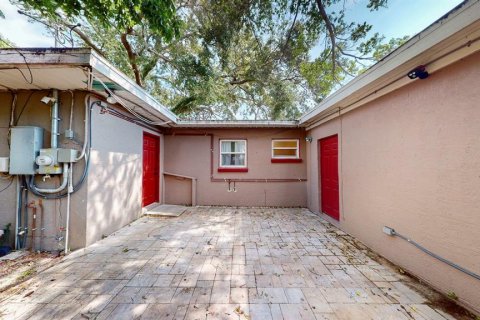 Casa en alquiler en Saint Petersburg, Florida, 3 dormitorios, 106.84 m2 № 1918091 - foto 4