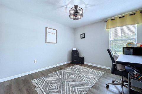 Casa en venta en Wesley Chapel, Florida, 5 dormitorios, 229.56 m2 № 1903900 - foto 24