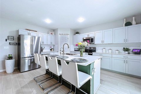 Casa en venta en Wesley Chapel, Florida, 5 dormitorios, 229.56 m2 № 1903900 - foto 8