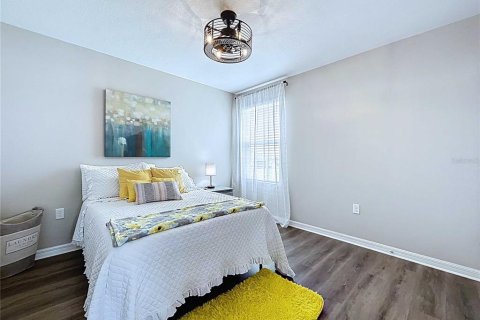 Casa en venta en Wesley Chapel, Florida, 5 dormitorios, 229.56 m2 № 1903900 - foto 23