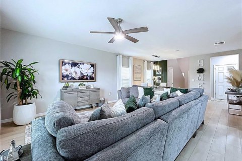 Casa en venta en Wesley Chapel, Florida, 5 dormitorios, 229.56 m2 № 1903900 - foto 6