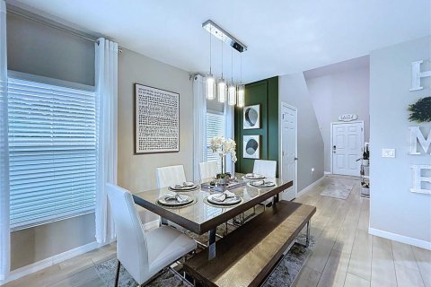Casa en venta en Wesley Chapel, Florida, 5 dormitorios, 229.56 m2 № 1903900 - foto 4