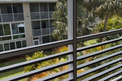 Condo in Lake Worth, Florida, 1 bedroom № 2154702 - photo 10