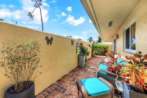 Copropriété à vendre à Naples, Floride: 2 chambres, 100.33 m2 № 2048690 - photo 24