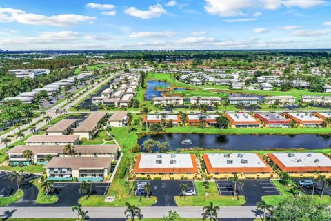 Copropriété à vendre à Naples, Floride: 2 chambres, 100.33 m2 № 2048690 - photo 3