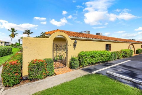 Copropriété à vendre à Naples, Floride: 2 chambres, 100.33 m2 № 2048690 - photo 4