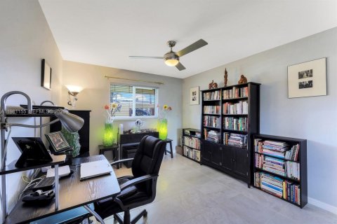 Copropriété à vendre à Naples, Floride: 2 chambres, 100.33 m2 № 2048690 - photo 18