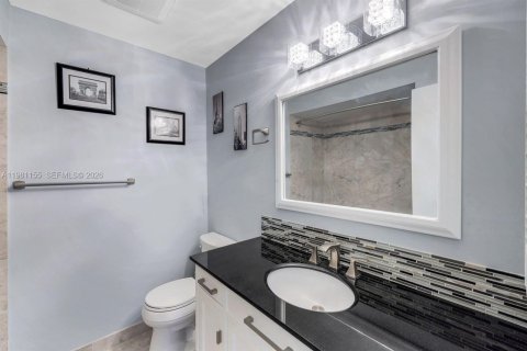 Copropriété à vendre à Naples, Floride: 2 chambres, 100.33 m2 № 2048690 - photo 19