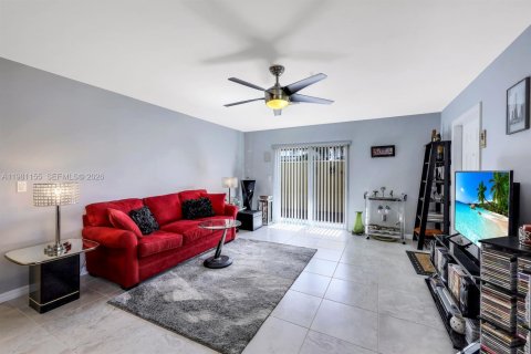 Copropriété à vendre à Naples, Floride: 2 chambres, 100.33 m2 № 2048690 - photo 7