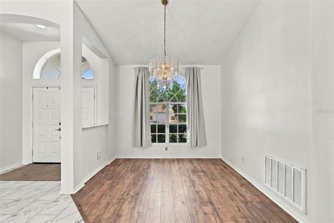 Villa ou maison à vendre à Valrico, Floride: 4 chambres, 203.46 m2 № 2429206 - photo 10