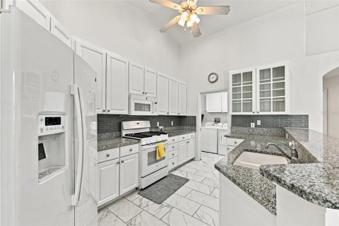 Villa ou maison à vendre à Valrico, Floride: 4 chambres, 203.46 m2 № 2429206 - photo 2