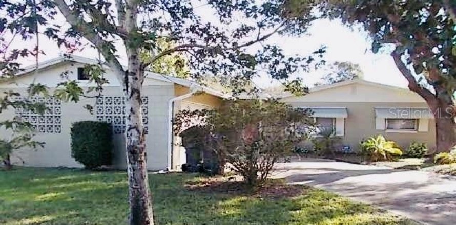 Casa en Titusville, Florida 3 dormitorios, 135.27 m2 № 1886048