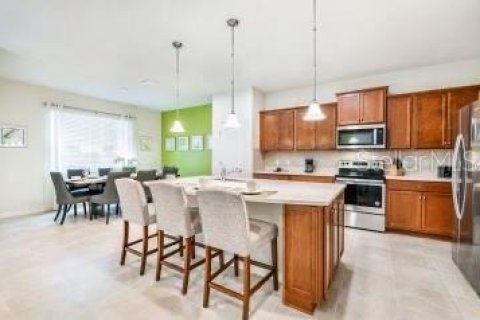 Casa en venta en Kissimmee, Florida, 5 dormitorios, 231.51 m2 № 1877308 - foto 7
