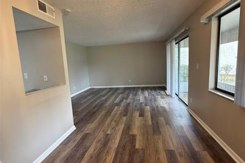 Condominio en venta en Ocala, Florida, 2 dormitorios, 95.41 m2 № 2106644 - foto 5