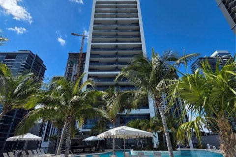 Condo in Miami, Florida, 1 bedroom  № 2081011 - photo 4