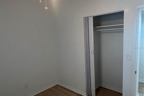 Casa en alquiler en Tampa, Florida, 4 dormitorios, 130.06 m2 № 1883169 - foto 16