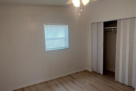 Casa en alquiler en Tampa, Florida, 4 dormitorios, 130.06 m2 № 1883169 - foto 21