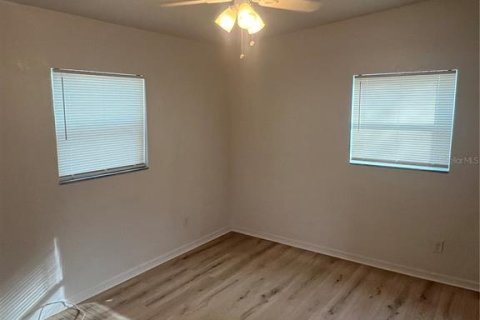 Casa en alquiler en Tampa, Florida, 4 dormitorios, 130.06 m2 № 1883169 - foto 20