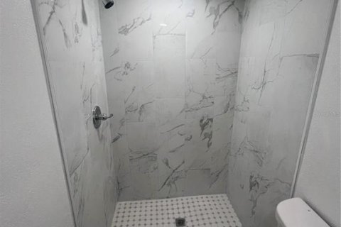 Casa en alquiler en Tampa, Florida, 4 dormitorios, 130.06 m2 № 1883169 - foto 13