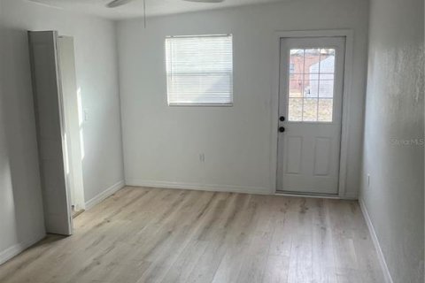 Casa en alquiler en Tampa, Florida, 4 dormitorios, 130.06 m2 № 1883169 - foto 9