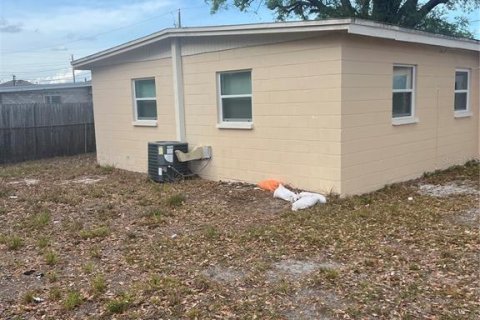 Casa en alquiler en Tampa, Florida, 4 dormitorios, 130.06 m2 № 1883169 - foto 25