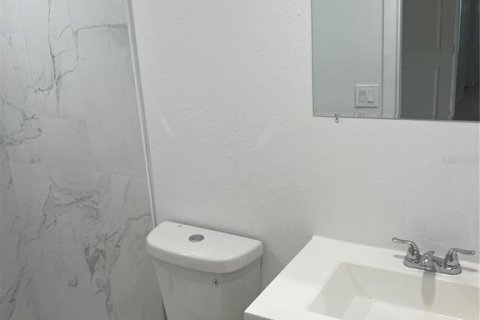 Casa en alquiler en Tampa, Florida, 4 dormitorios, 130.06 m2 № 1883169 - foto 10