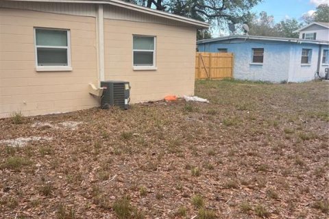 Casa en alquiler en Tampa, Florida, 4 dormitorios, 130.06 m2 № 1883169 - foto 29